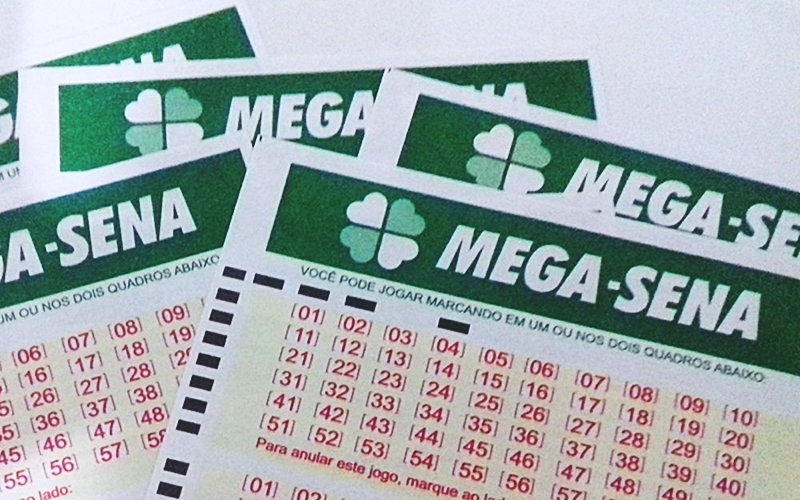 Mega-Sena acumula e pode pagar 40 milhões de reais na quarta-feira.